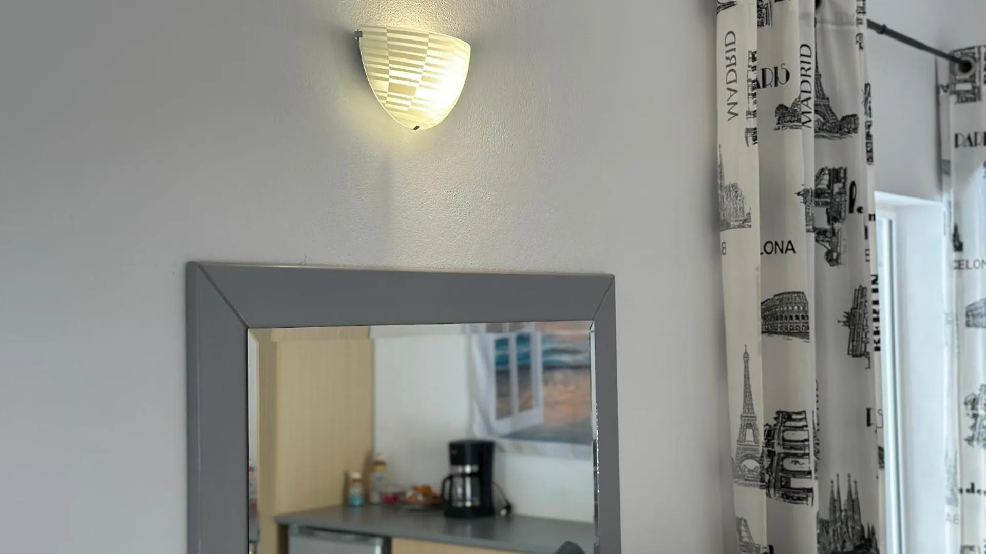 Apartment Kejsi Studios Ksamil