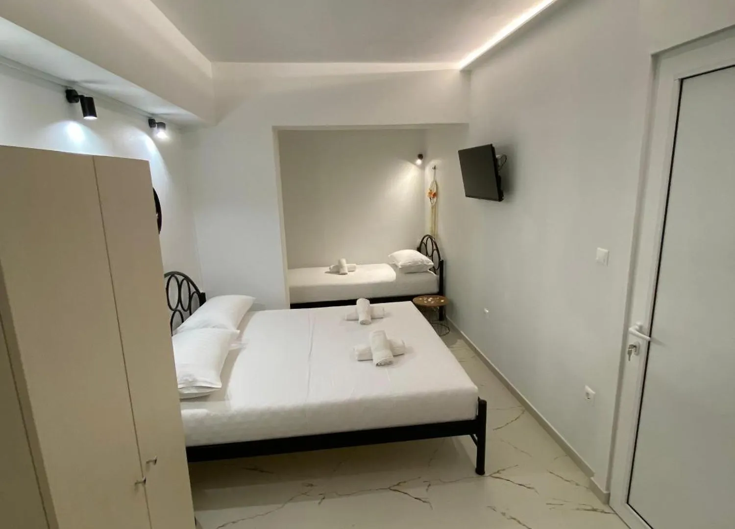 Kejsi Studios Ksamil 0*,  Albania